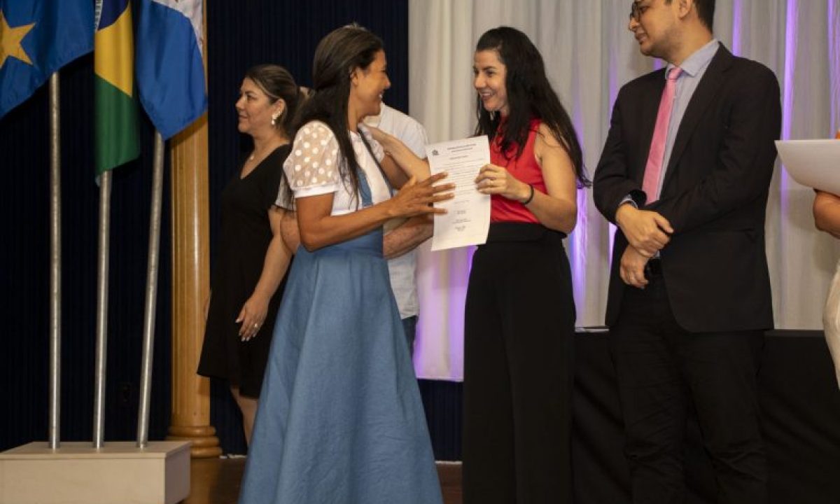 Posse_servidores_24-768x512