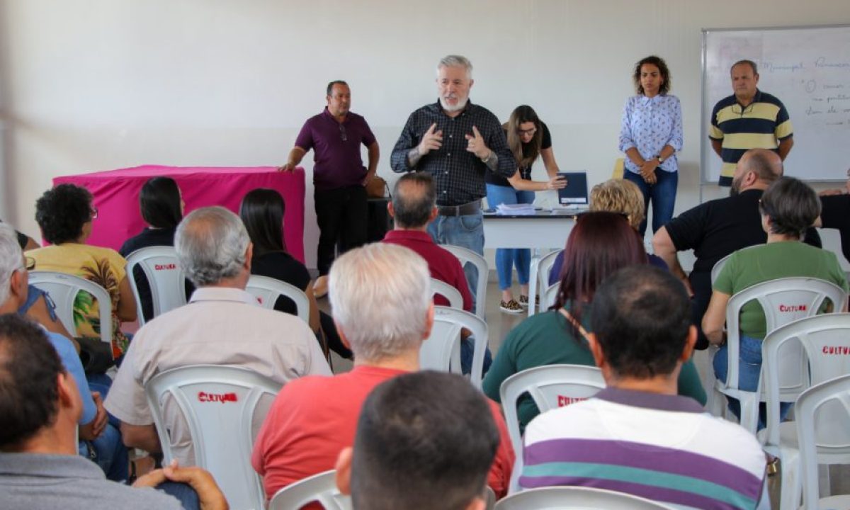 REUNIAO-PRACA-DE-ALIMENTACAO-FOLCLORE-27-07-15-1-scaled