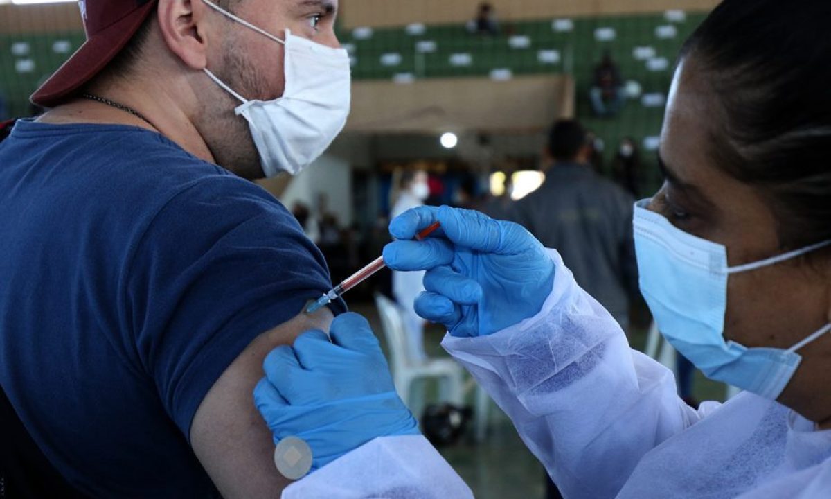 Vacinacao-COVID-19-36-e1627645236441-2