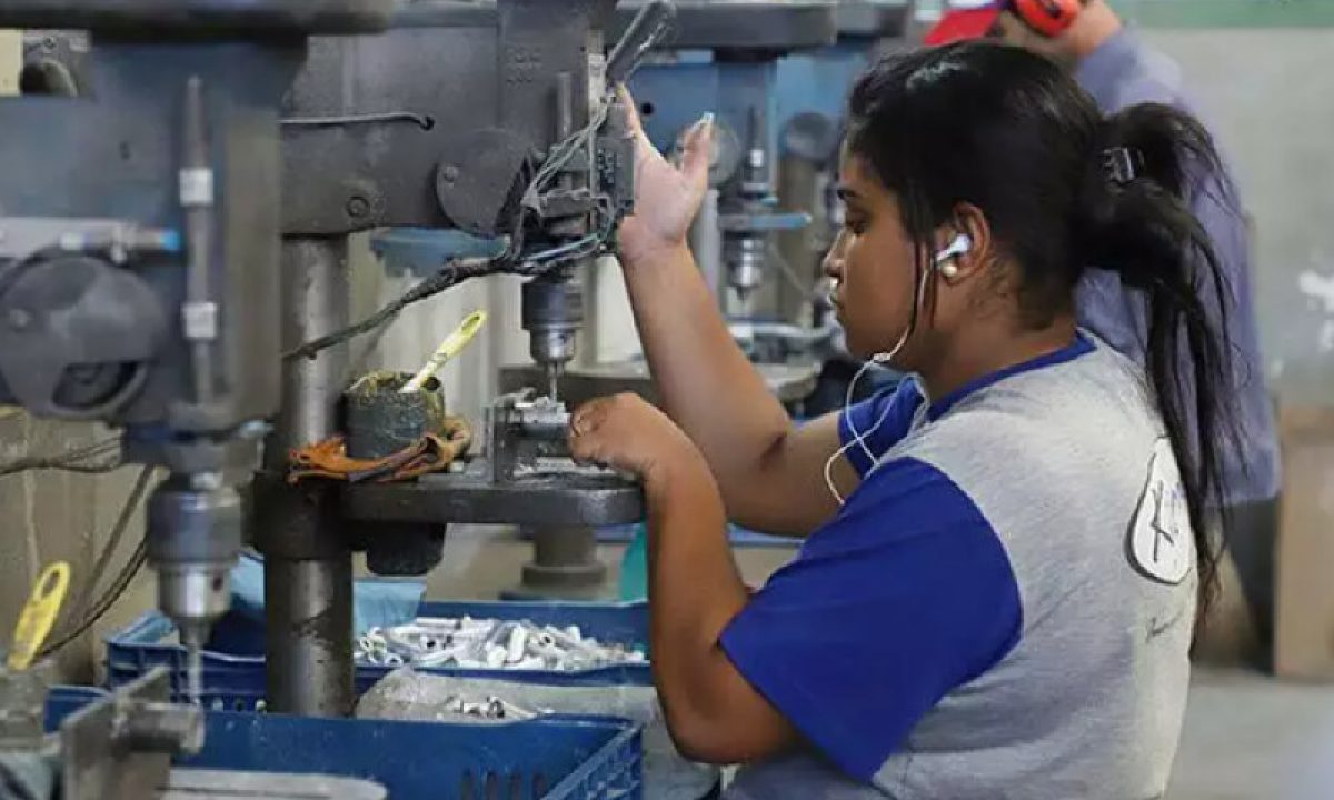 aff16b26212e1be09ece15e9f7c436fa