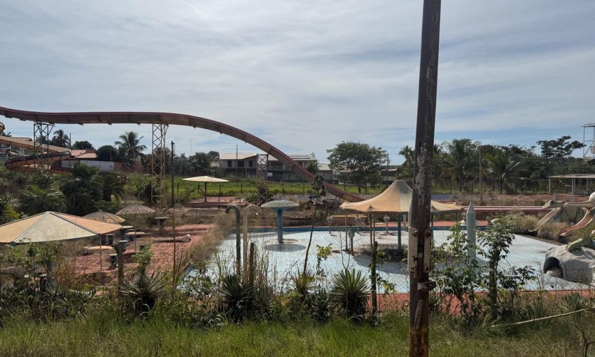 balneario-abandonado-paranaiba-0