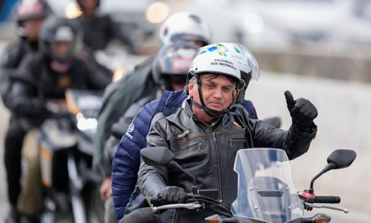 bolsonaro-em-motociata-1