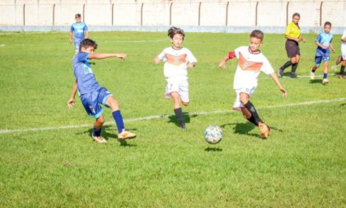 campeonato-futebol-de-base-2022-30-scaled-420x280_c