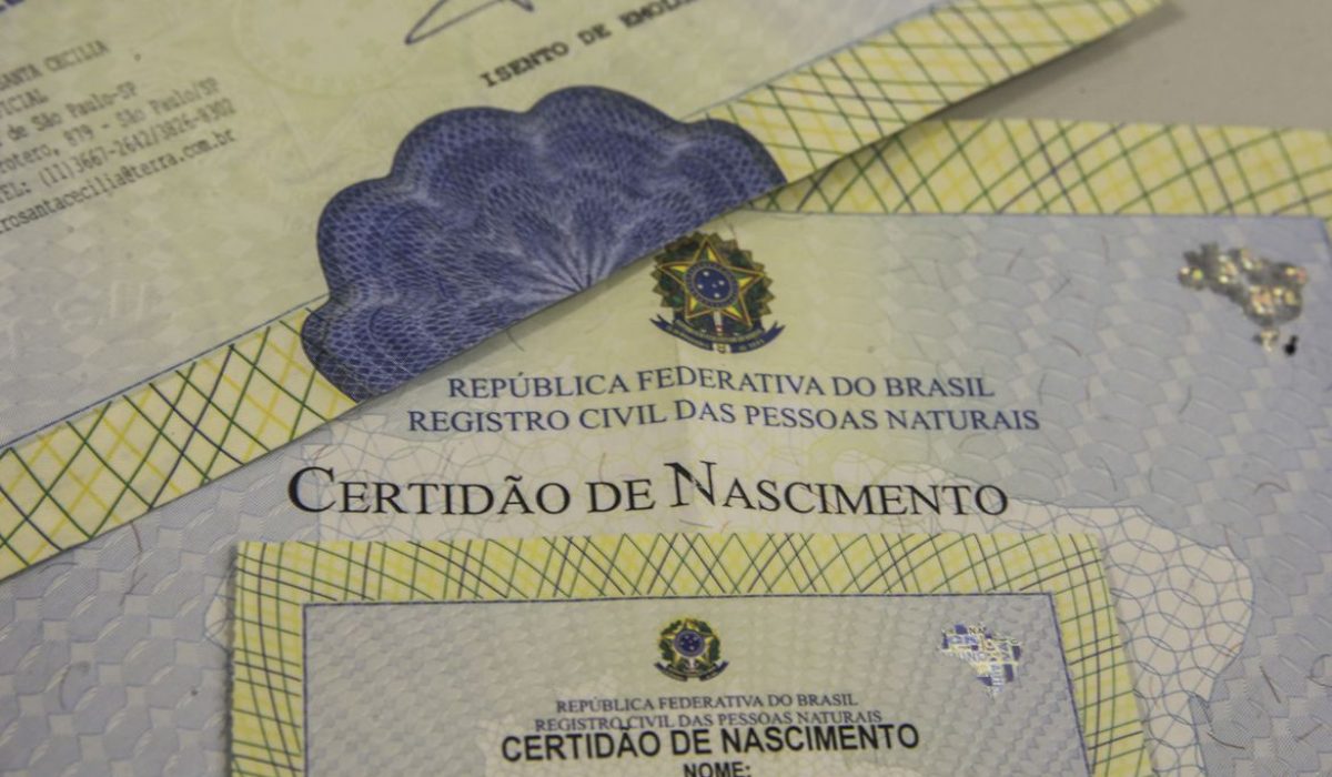 Certidão de Nascimento