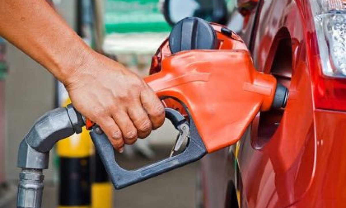 como-funciona-a-bomba-de-combustivel-do-posto-420x280_c