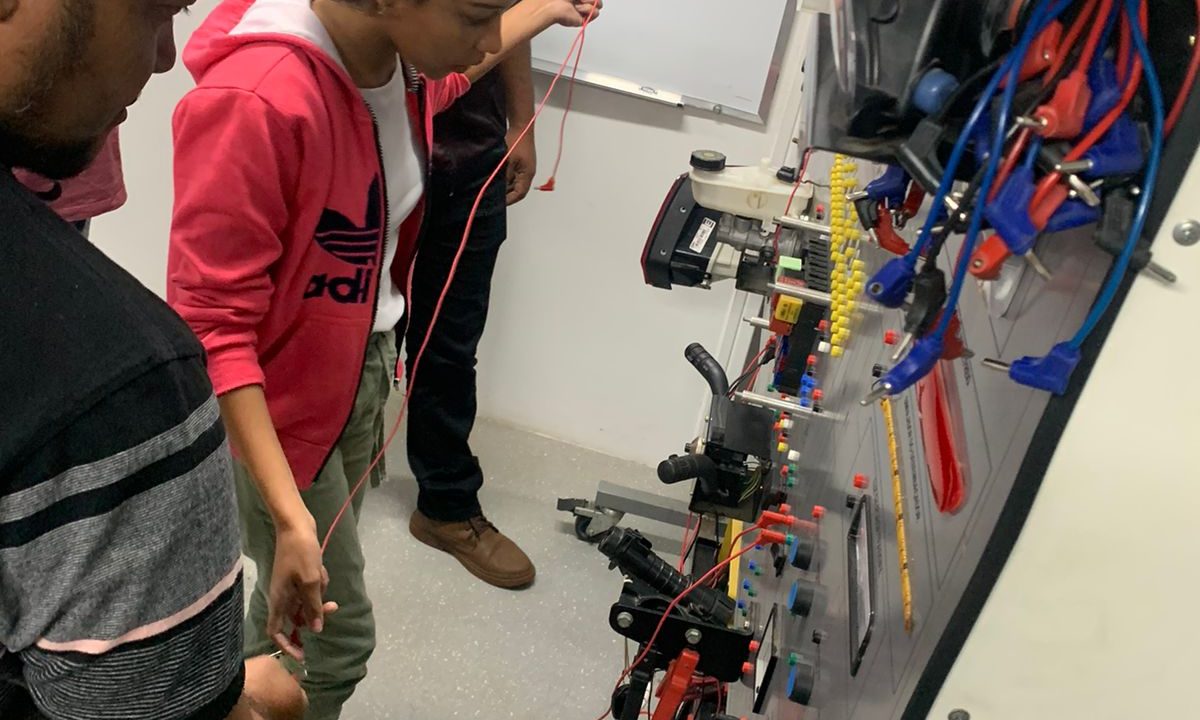 curso fundamentos de eletricidade automotiva - SENAI