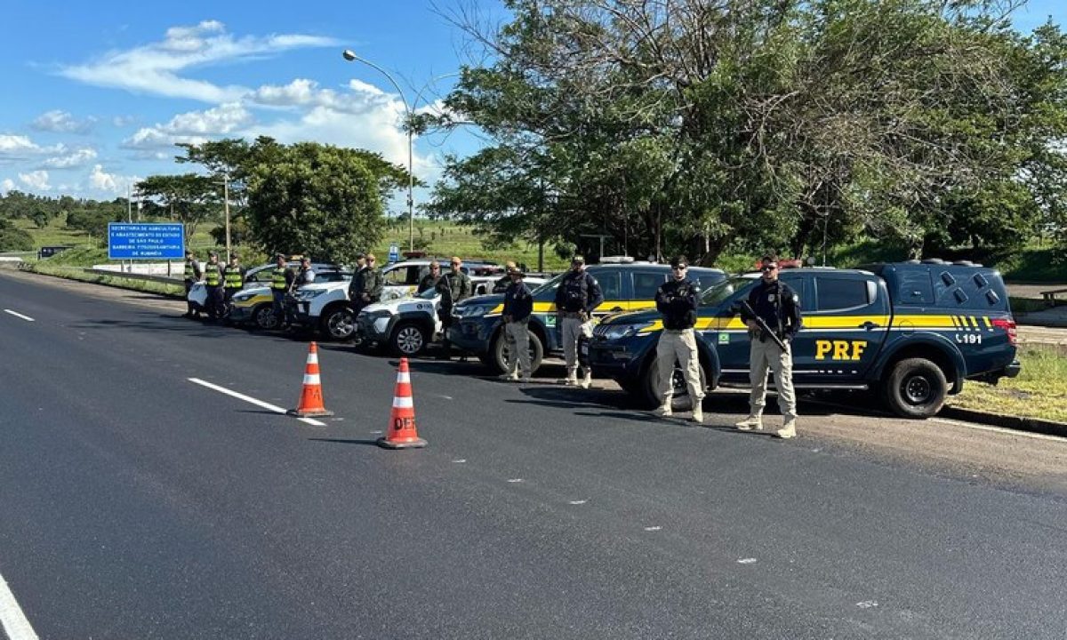 f4318fd5-d900-4bdb-9ab7-57bc391086cc