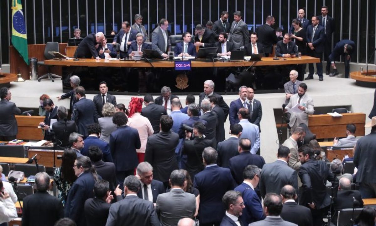 img20251209191947915-768x474