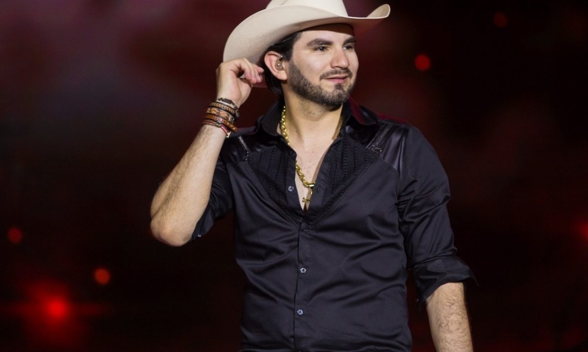 o-cantor-sertanejo-loubet-gravou-dvd-ao-vivo-em-campo-grande-1550687259576_v2_4x3