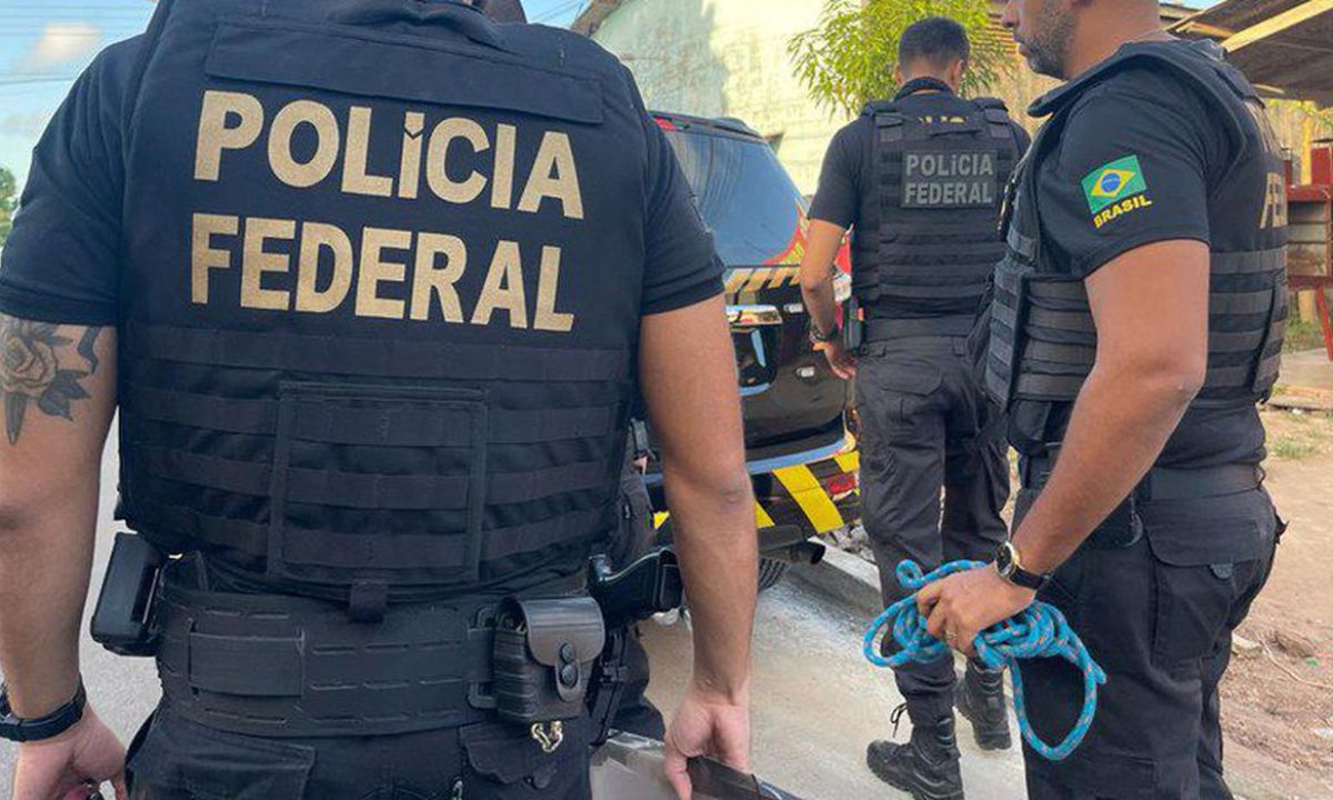 A Polícia Federal deflagrou na manhã desta segunda-feira (19/9), a Operação Bad Way, para reprimir os crimes de armazenamento e compartilhamento de conteúdo pornográfico envolvendo criança e adolescente.