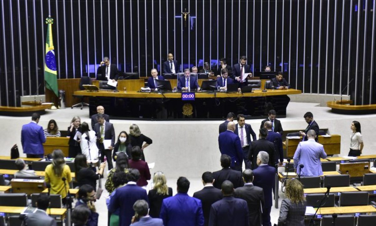 plenario-14-9-768x473