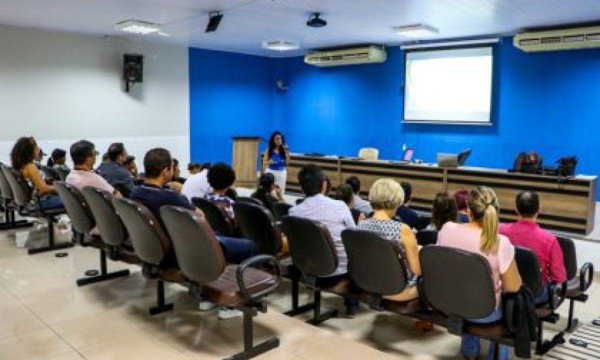 reuniao_saude_regional_estado_costa_leste_plenarinho_21-10-2019-4-420x280_c