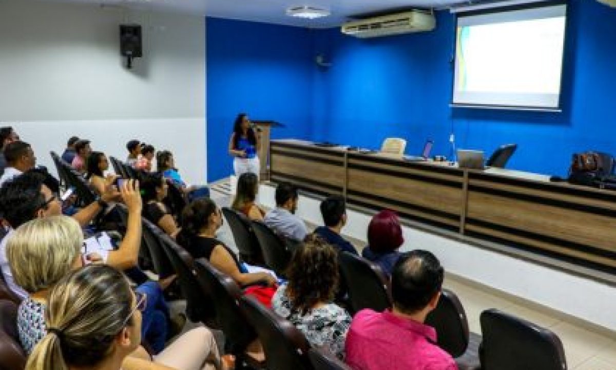 reuniao_saude_regional_estado_costa_leste_plenarinho_21-10-2019-5-420x280_c