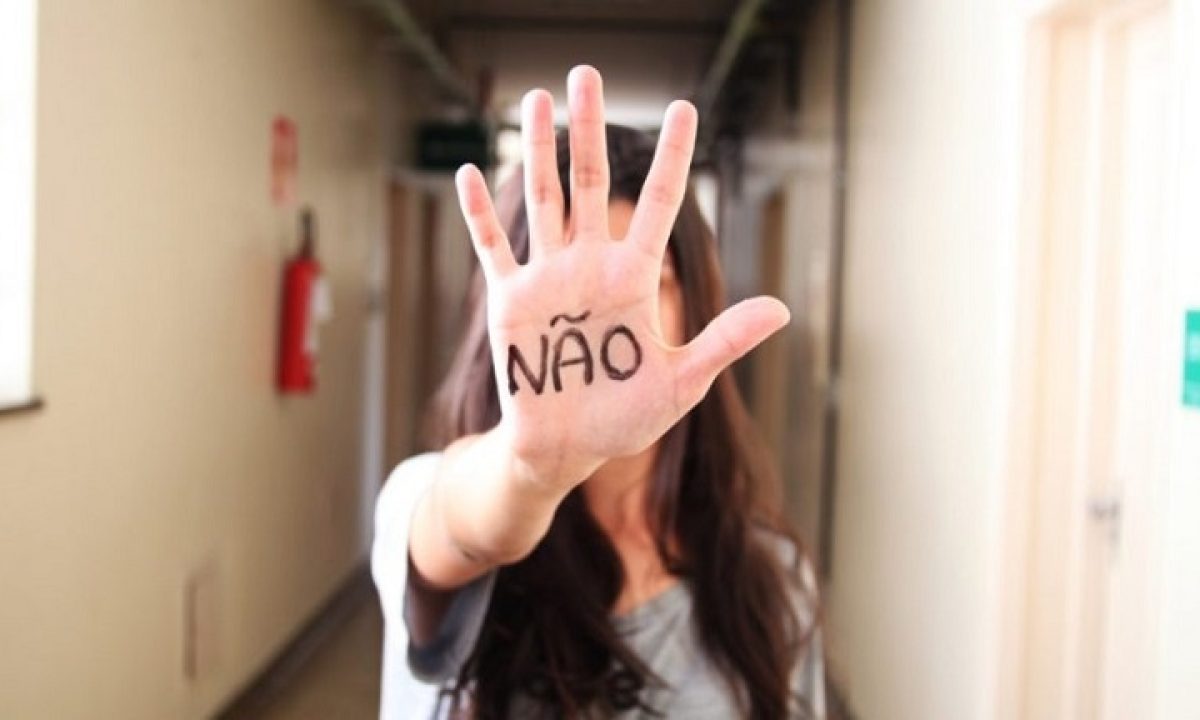 servidores-devem-denunciar-casos-assedio-sexual-moral-trabalho-830
