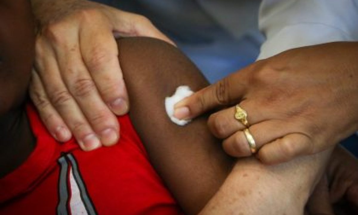 vacinacao_covid-20-1-e1644237213427-420x280_c