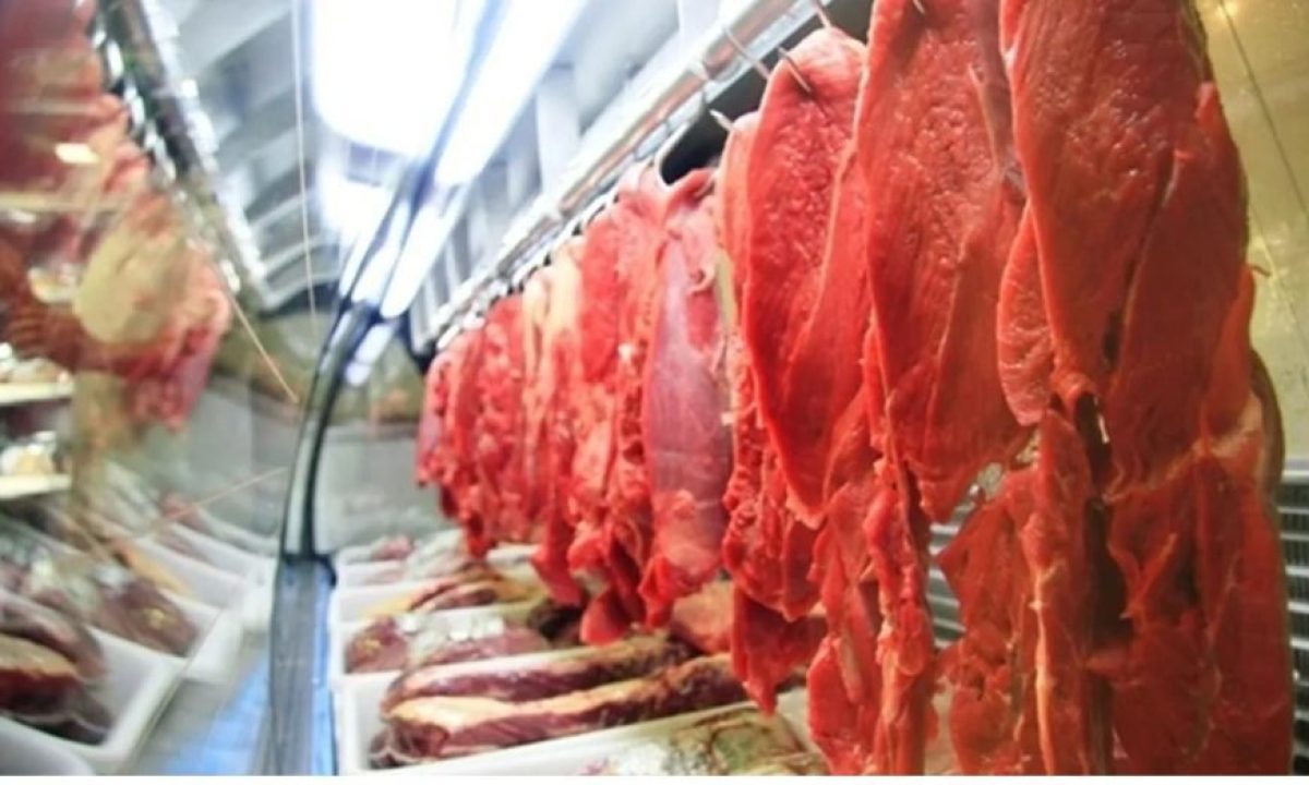 vitrine-de-carne-scaled